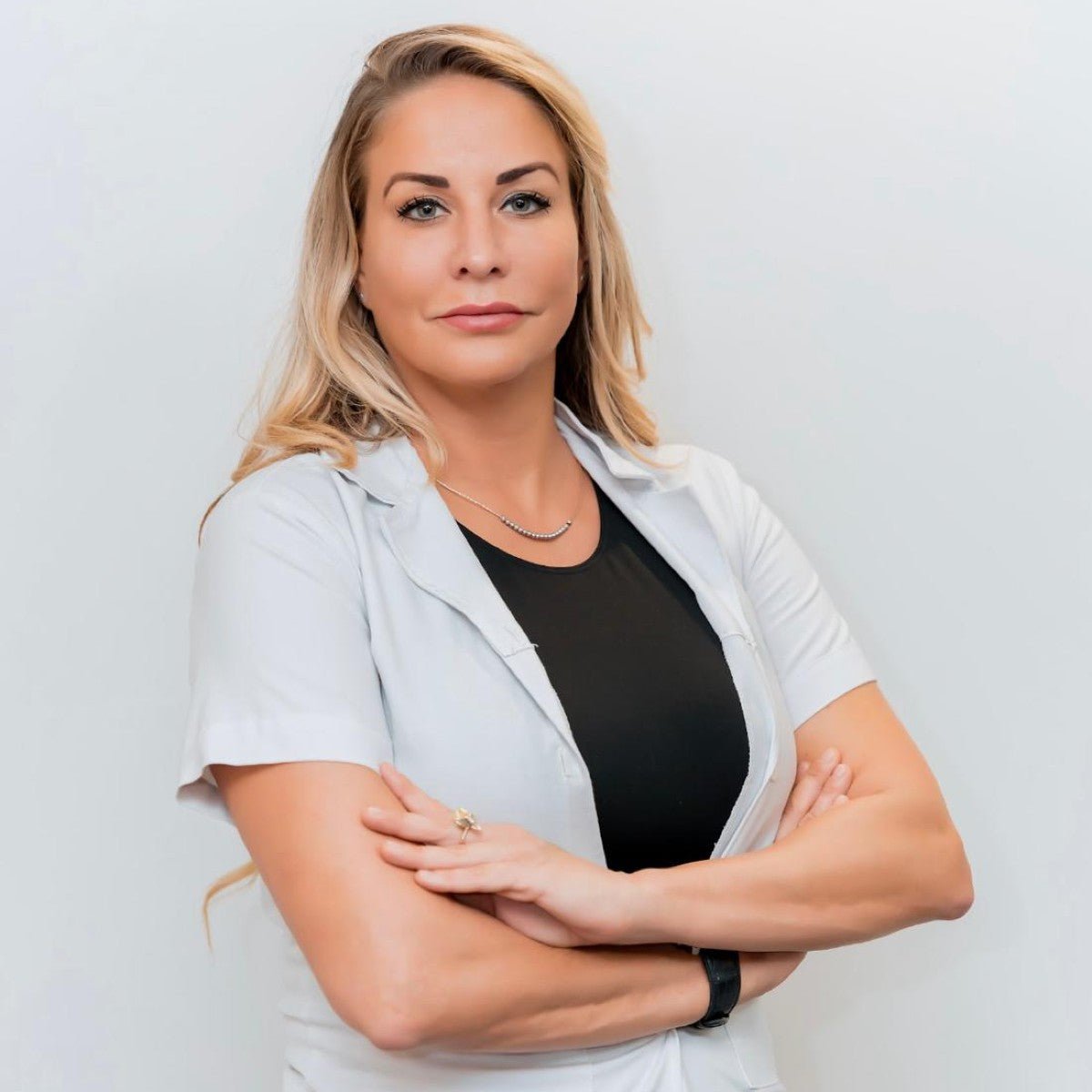 Mokymai su Izabella Hettinga 05 - 15. Aparatinės kosmetologijos poveikis odos grožiui ir sveikatai. - decaar.lt
